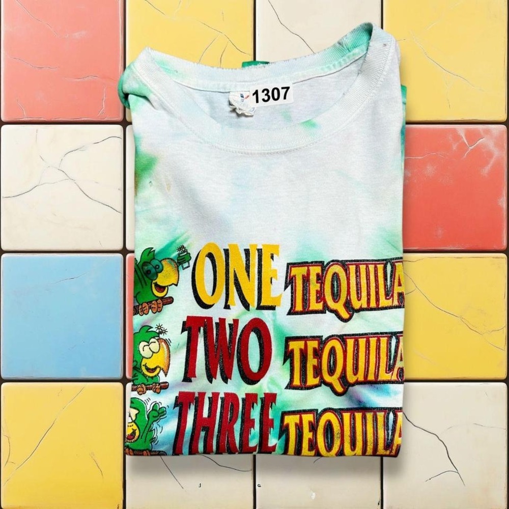 Vintage 90s One Tequila Two Tequila Three Tequila Floor‎ Cancun T-Shirt Large - Picture 2 of 8